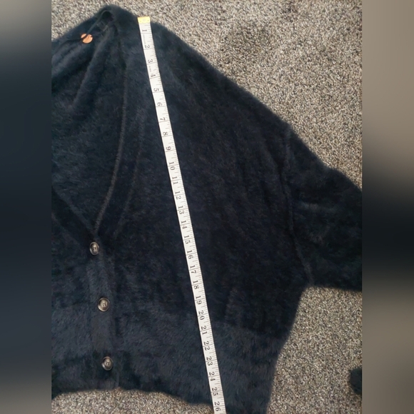 Free People One SO SOFT Found My Friend fuzzy Cardigan Oversized Black XL-1X - Picture 10 of 10